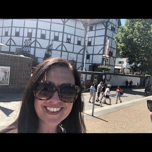 Meet your Posher, Stephanie